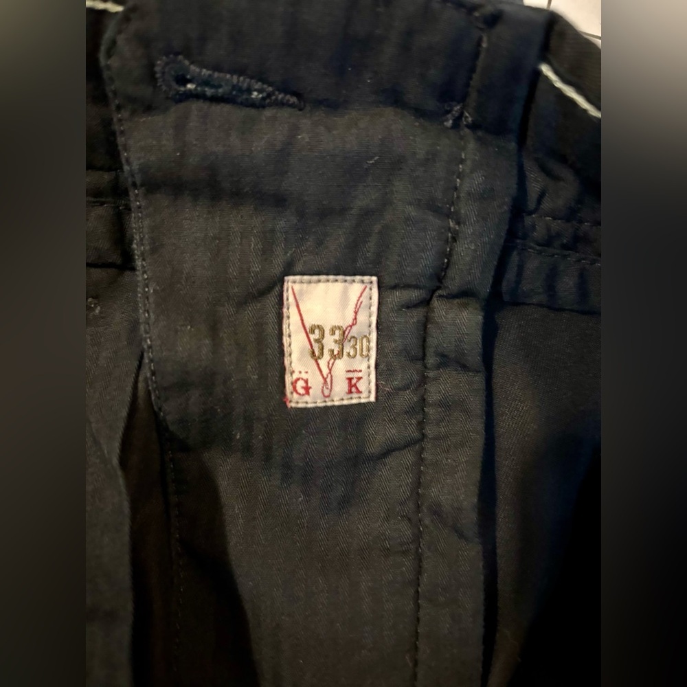 GAP Khakis Men’s Size 33/30‎ Black Relaxed Fit Pants - Picture 5 of 8